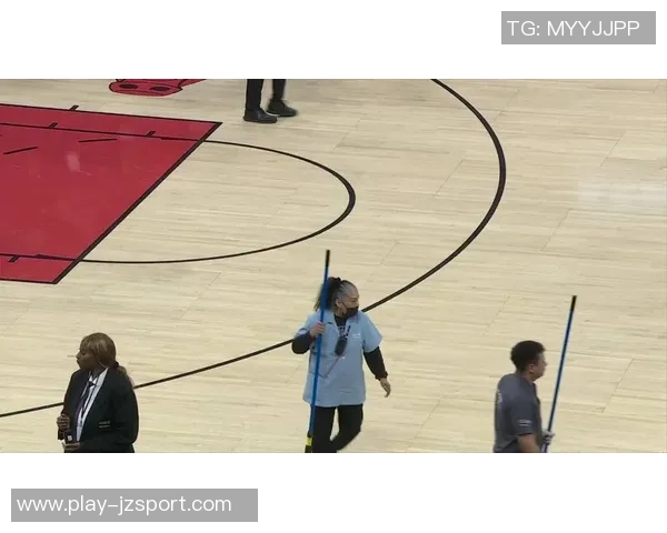 公牛球场意外现冷凝水今日比赛开球时间被迫推迟